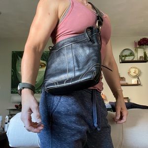 Authentic Vintage Coach Slim Bleecker Duffle Crossbody 10398 Excellent Condition